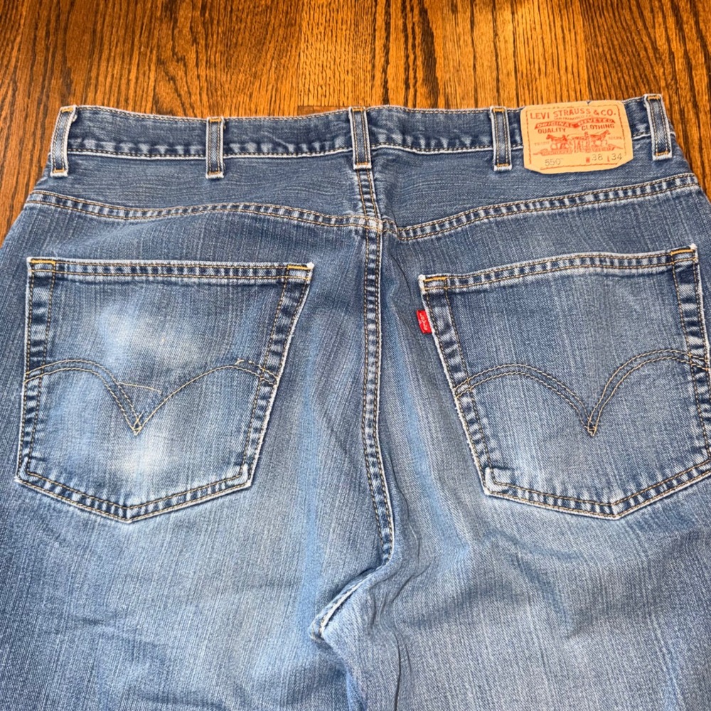 Levi's Men's Light Blue Relaxed Straight Jeans - Picture 5 of 10